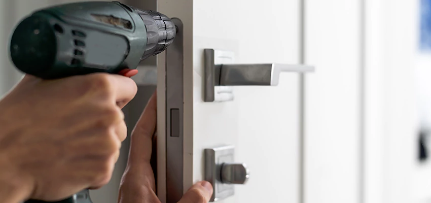 Locksmith For Lock Replacement Near Me in Nuevo, CA
